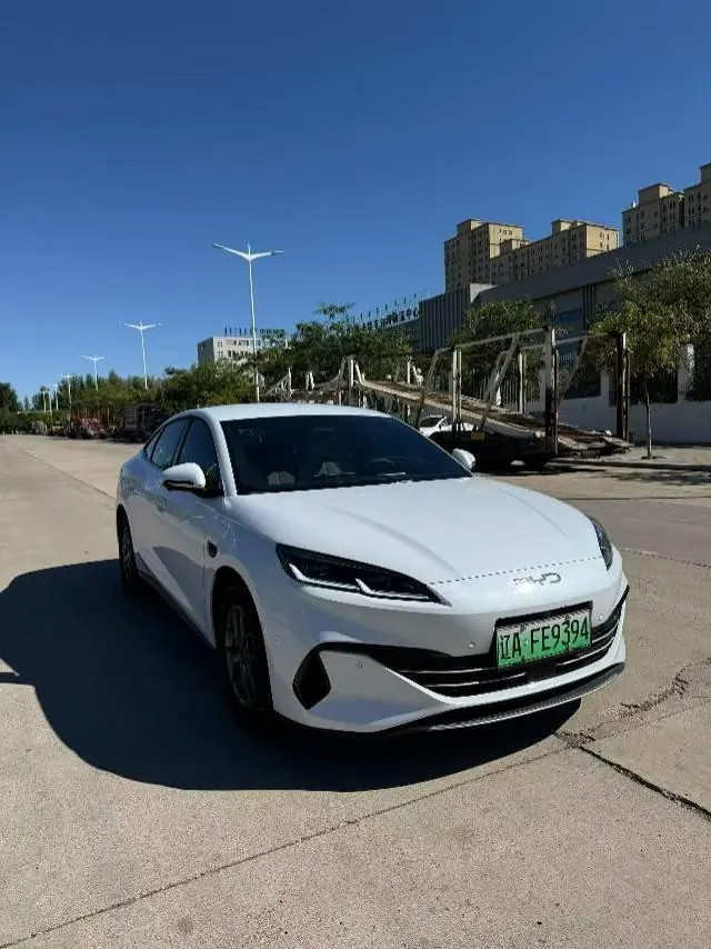 BYD 2025 seals 06 DM-i 1.5 stepless smart driving version 80KM noble automatic gear 3