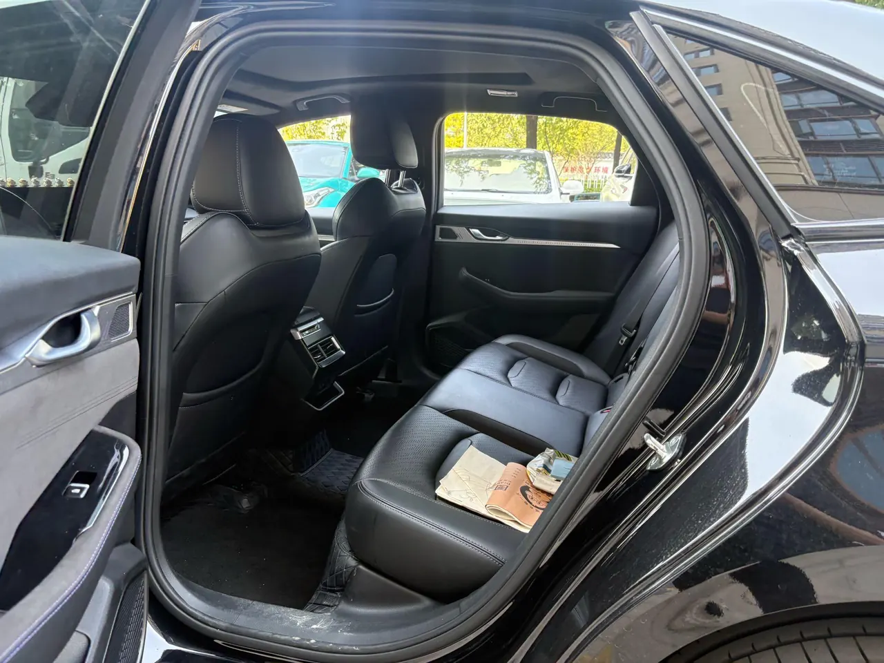 Geely 2024 Xingrui 2.0TD Qingyun Edition Automatic Gear 12