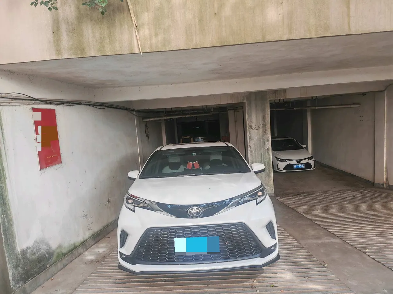 Toyota 2024 Grevia HYBRID 2.5 Stepless Comfort Edition Automatic Transmission 2