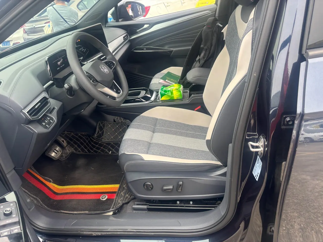 Volkswagen 2024 ID. 4 CROZZ Pure Limited Edition Automatic Transmission 3