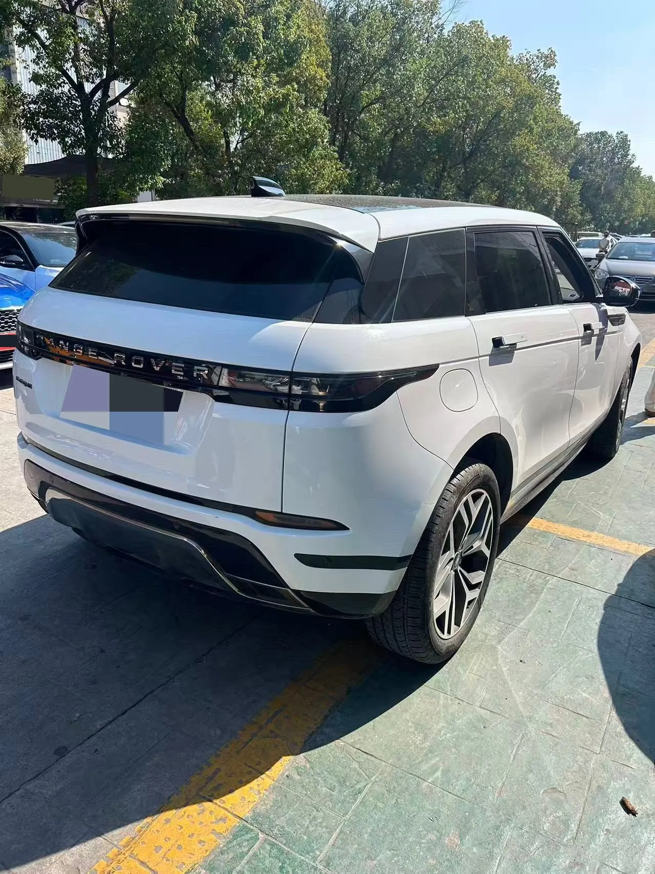 Land Rover 2024 evoque L 48V 2.0T 249PS automatic gear 5