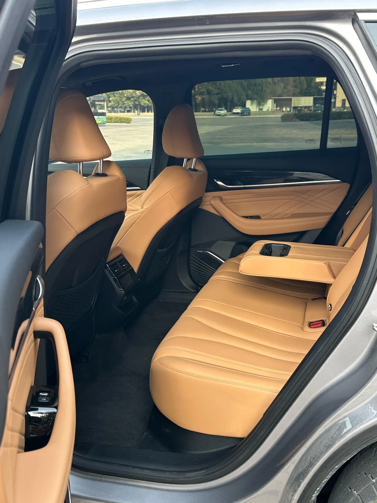 Geely 2024 XingyueL (Monjaro) Zhiqing 1.5T Tiangong Edition Automatic Gear 5