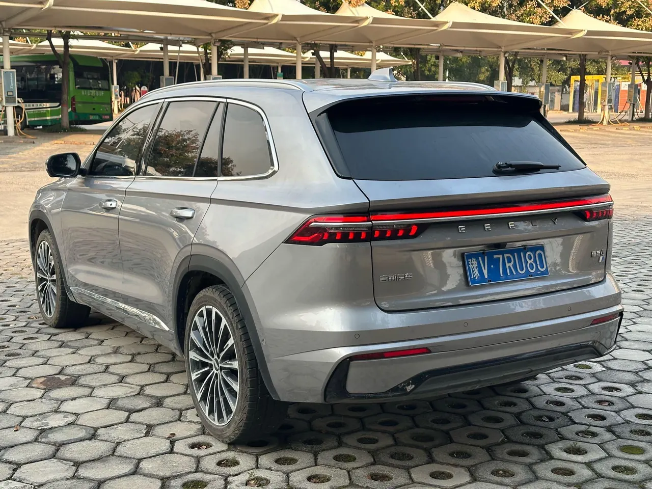 Geely 2024 XingyueL (Monjaro) Zhiqing 1.5T Tiangong Edition Automatic Gear 7