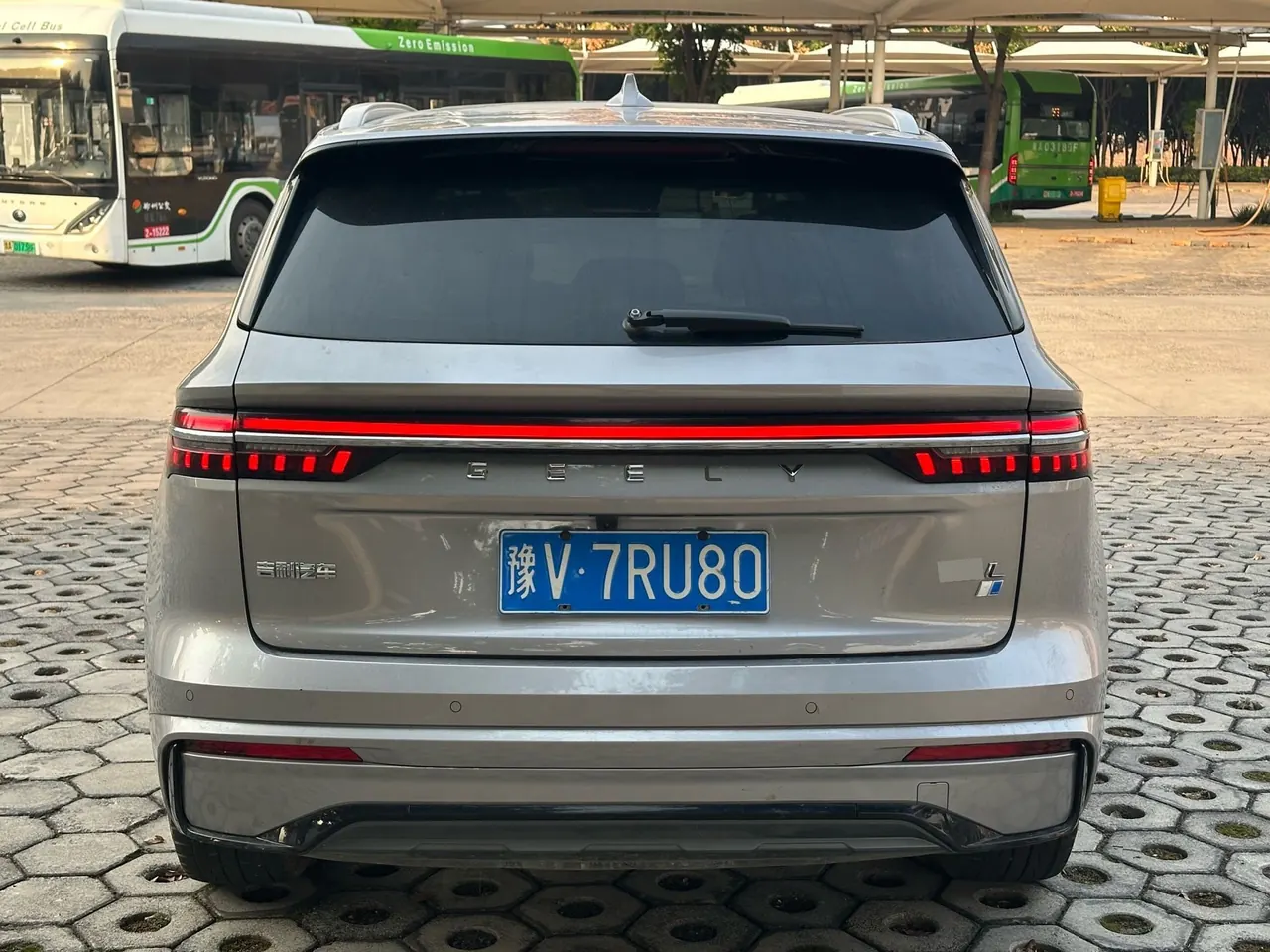 Geely 2024 XingyueL (Monjaro) Zhiqing 1.5T Tiangong Edition Automatic Gear 8