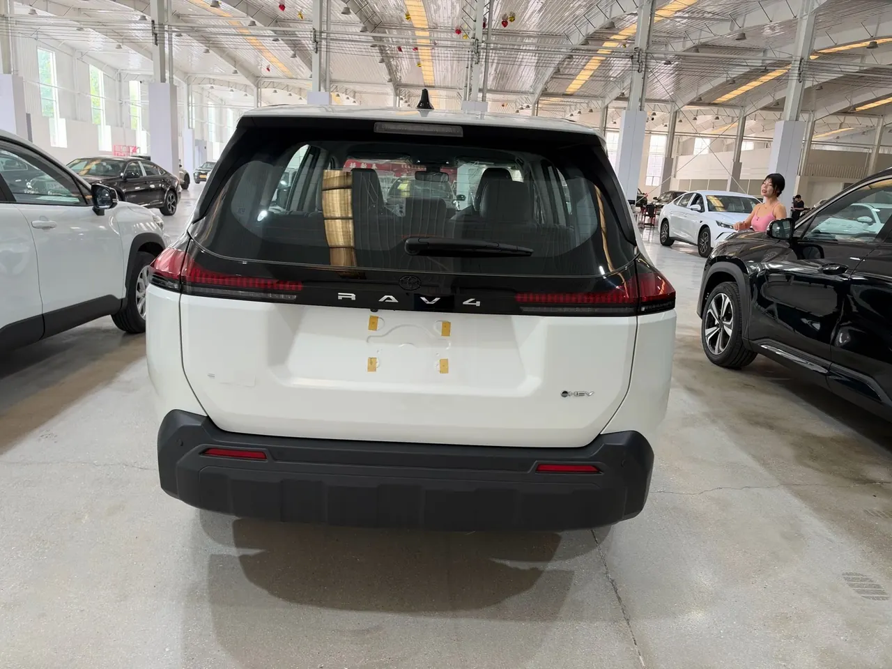 Toyota 2026 RAV4 Rongfang Double Engine 2.0 Stepless Two-Drive Elite Automatic Gear 4