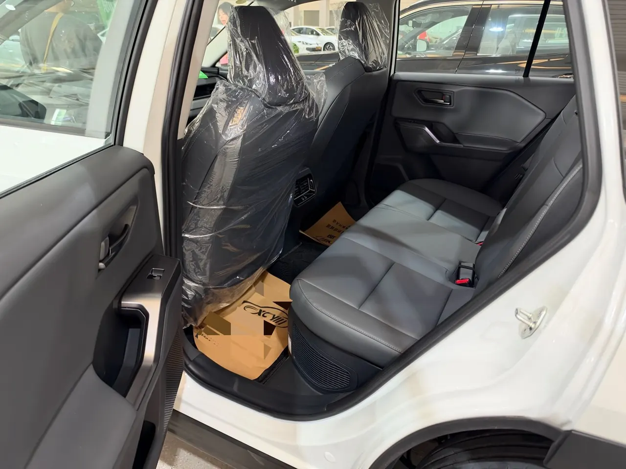 Toyota 2026 RAV4 Rongfang Double Engine 2.0 Stepless Two-Drive Elite Automatic Gear 6