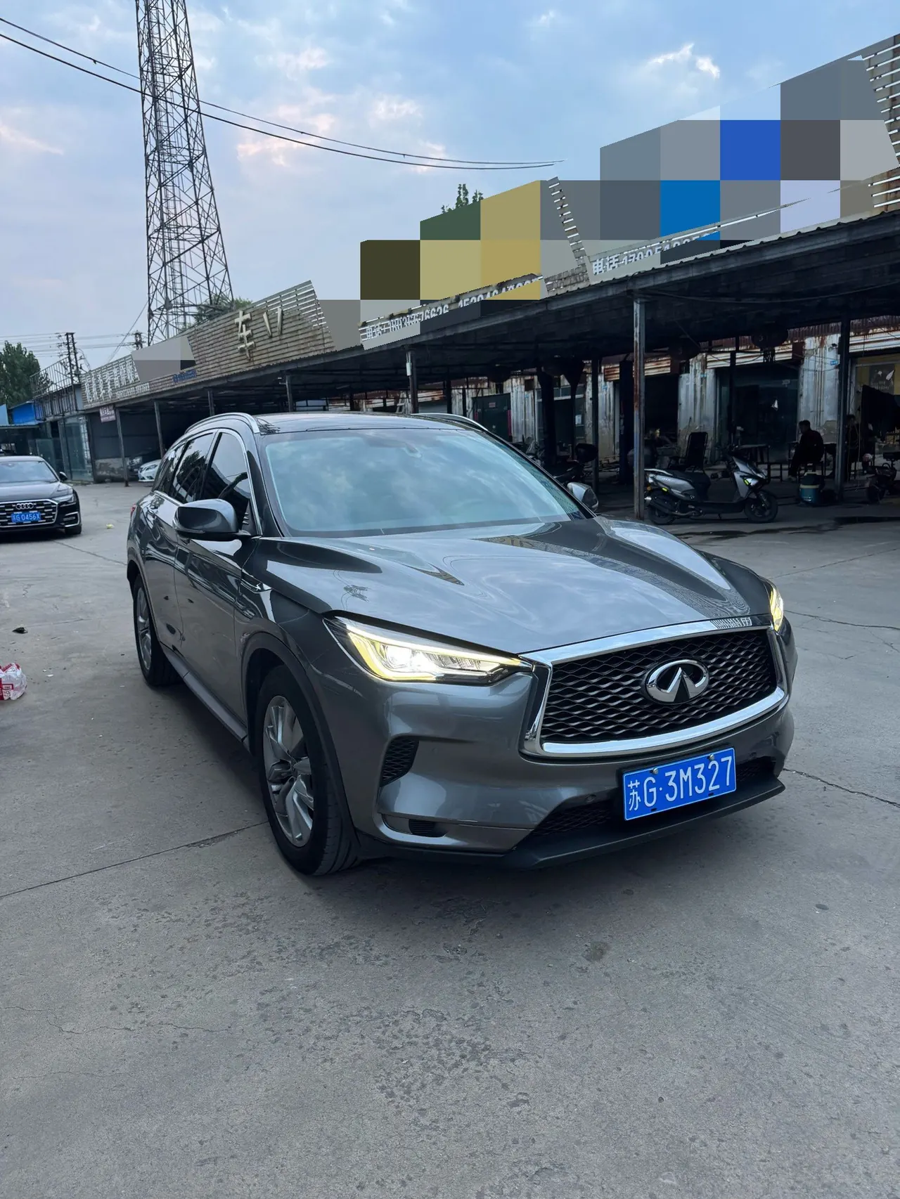 Infiniti 2020 QX50 2.0T Stepless Four-wheel Drive Elite Edition Automatic Gear 2