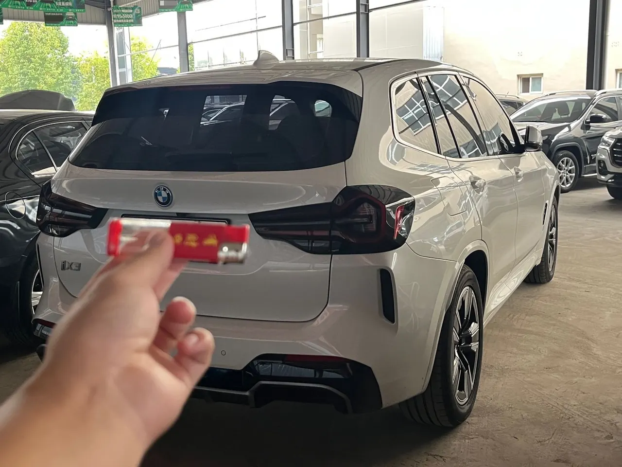 BMW 2024 iX3 leading automatic 4