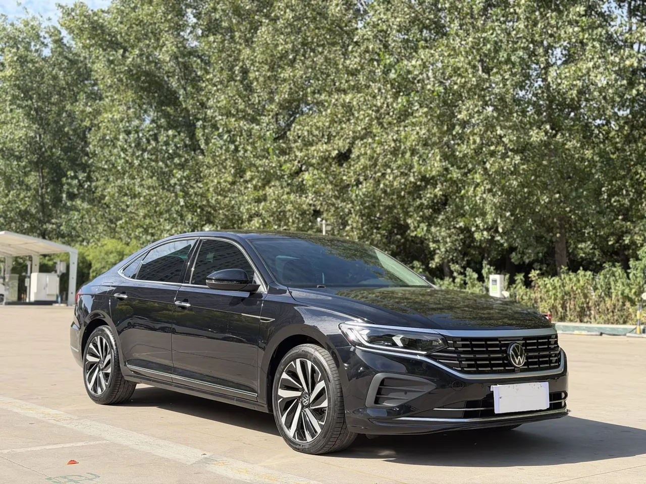 Volkswagen 2024 Passat 2.0TSI 380TSI Elite Edition Automatic 3