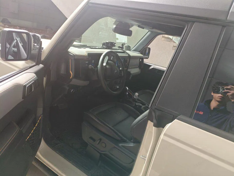 Ford 2024 Raptor 2.3T Long Beach Off-Road Edition, Automatic Transmission 6