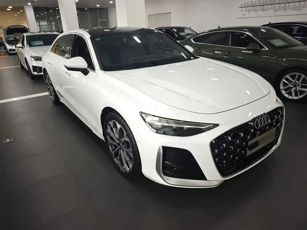 Audi 2026 A6L 2.0T Quattro Enjoy Dynamic Automatic 2