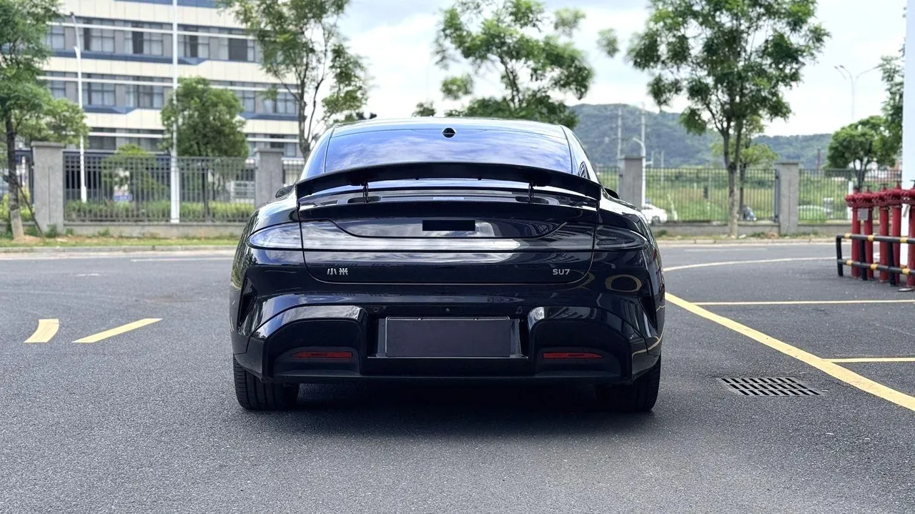 MI 2024 SU 7 830km Rear Drive Ultra Long Endurance High-end Smart Drive Pro Edition Automatic Gear 8