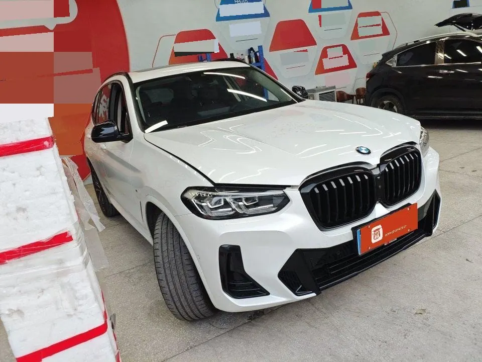 BMW 2023 X3 xDrive30i 2.0T Leading M Obsidian Night Suit Automatic Gear 3