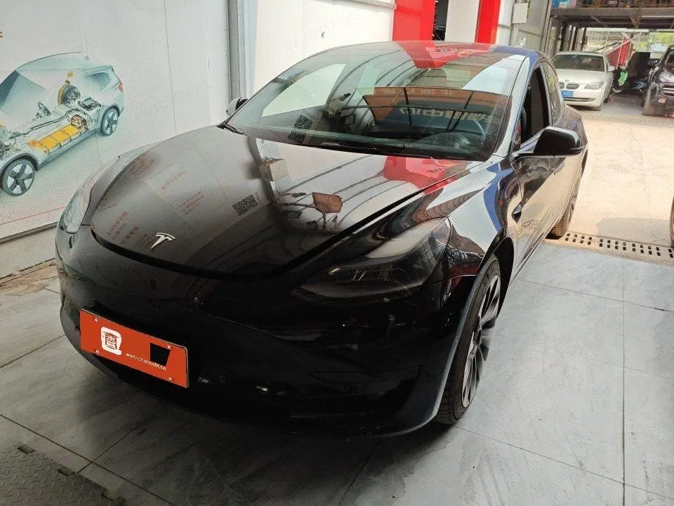 打开图片灯箱:Tesla 2022 Model 3 rear-wheel drive version of automatic transmission