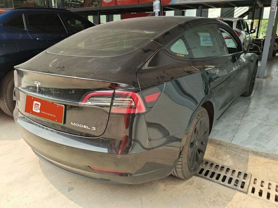Tesla 2022 Model 3 rear-wheel drive version of automatic transmission 2