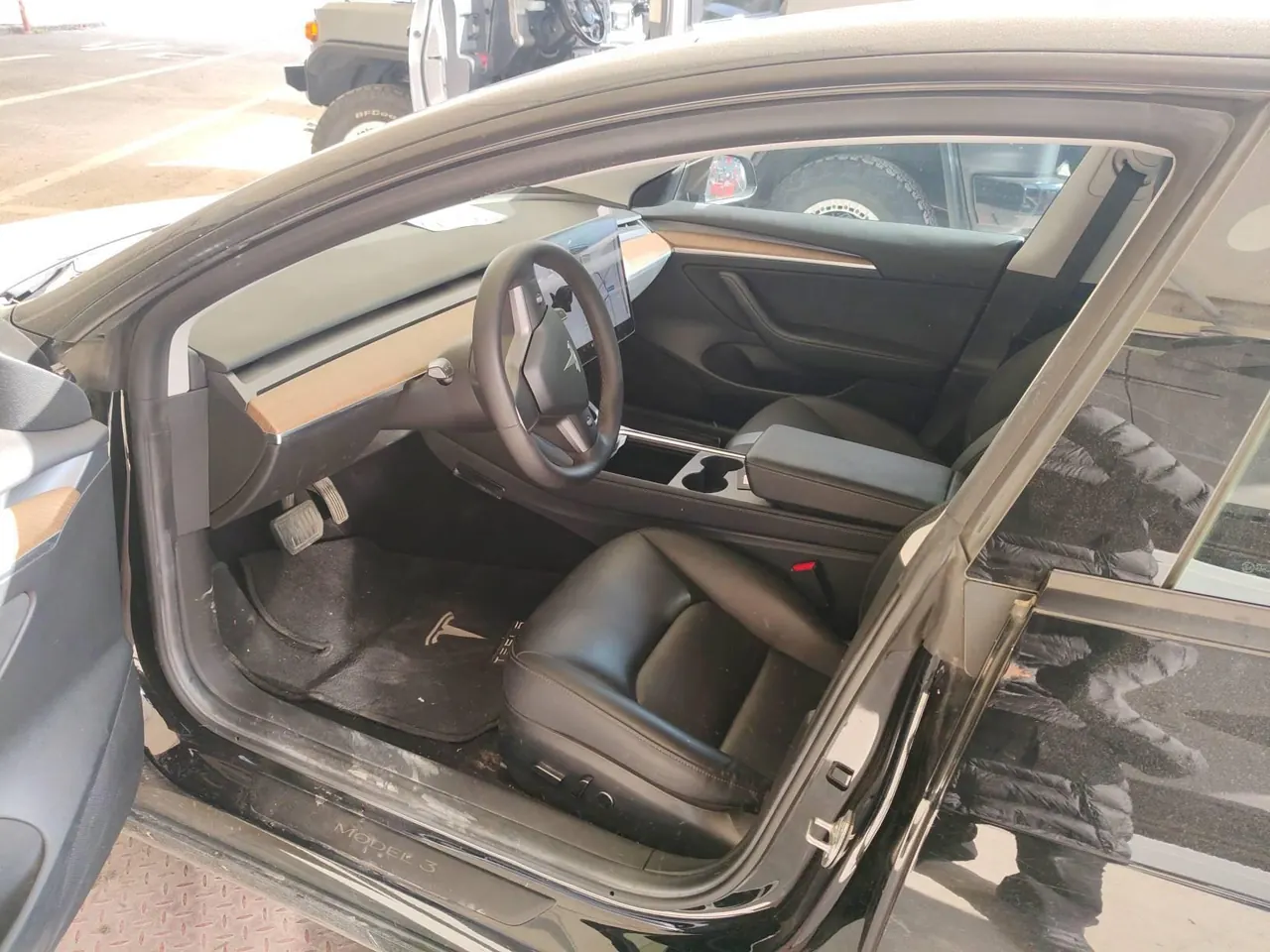 Tesla 2022 Model 3 rear-wheel drive version of automatic transmission 4