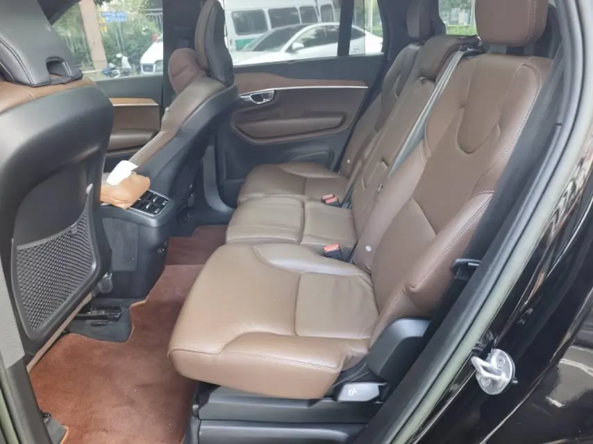 Volvo XC90 (Imported) 2023 XC90 48V 2.0T B6 Zhiya Deluxe Edition 7-seat Automatic Gear 5
