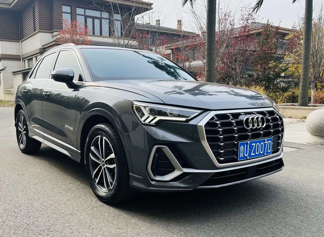 Audi 2023 Q3 1.4TFSI 35TFSI Aggressive Dynamic Automatic 3