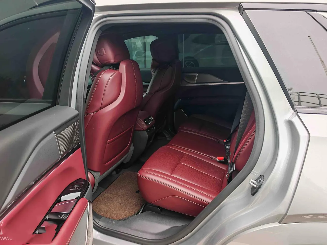 Cadillac 2025 XT5 48V 2.0T Platinum Automatic Gear 3