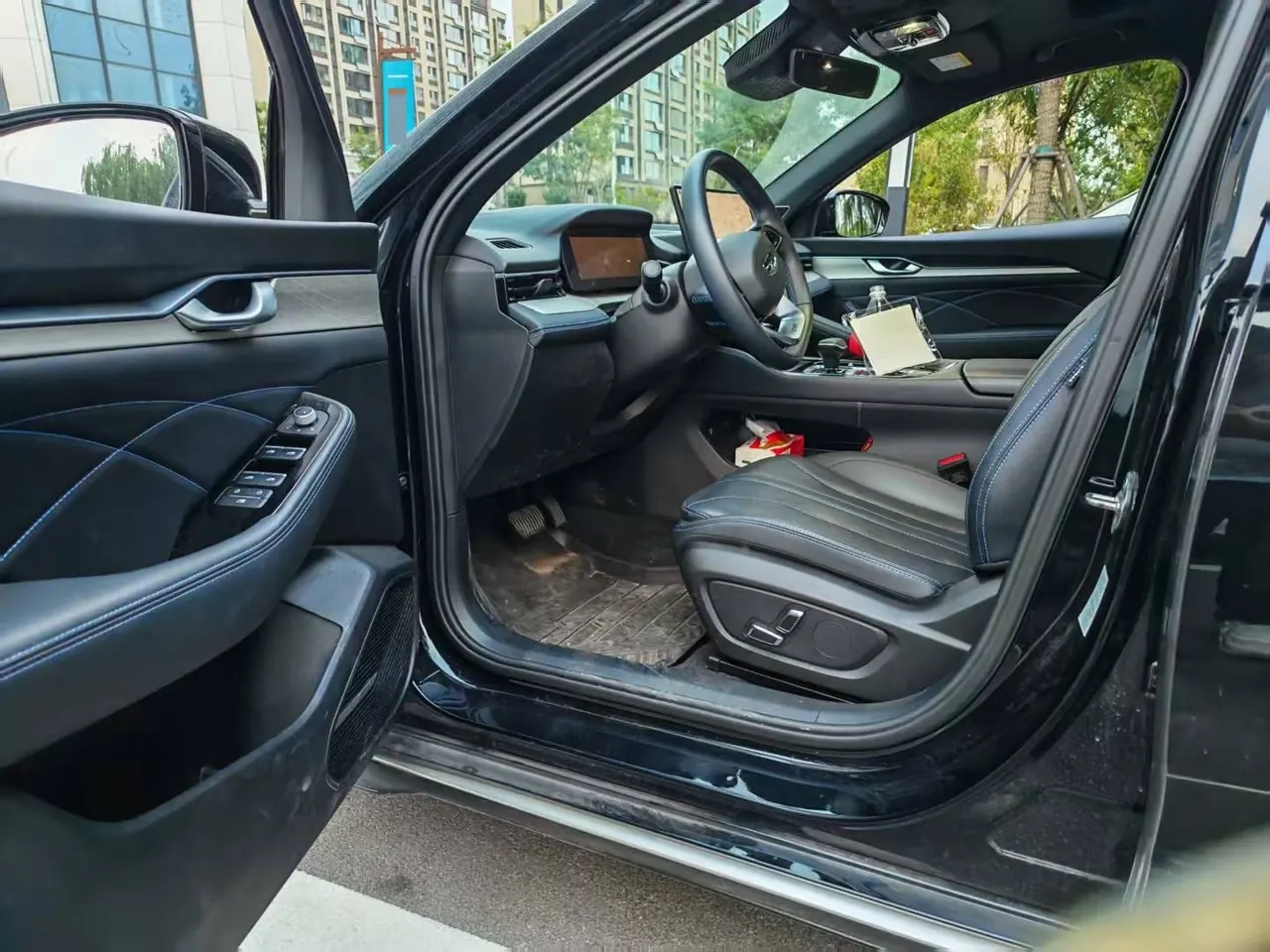 Geely 2025 Star Rui 1.5TD Oriental Obsidian Kunlun Edition Automatic Gear 3