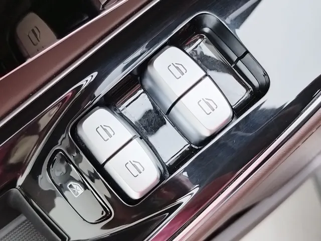 Xingtu 2024 Lanyue 2.0T 400T International Edition Four-wheel Drive Xingzun 7-seat Automatic Gear 11