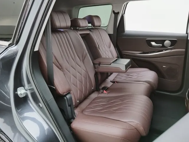 Xingtu 2024 Lanyue 2.0T 400T International Edition Four-wheel Drive Xingzun 7-seat Automatic Gear 14