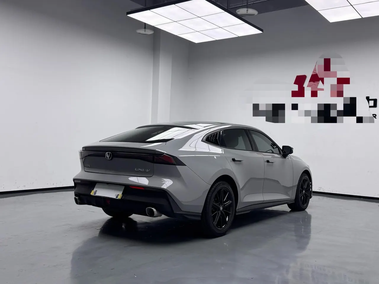 ChangAn 2022 UNI-V 1.5T honorable automatic gear 3