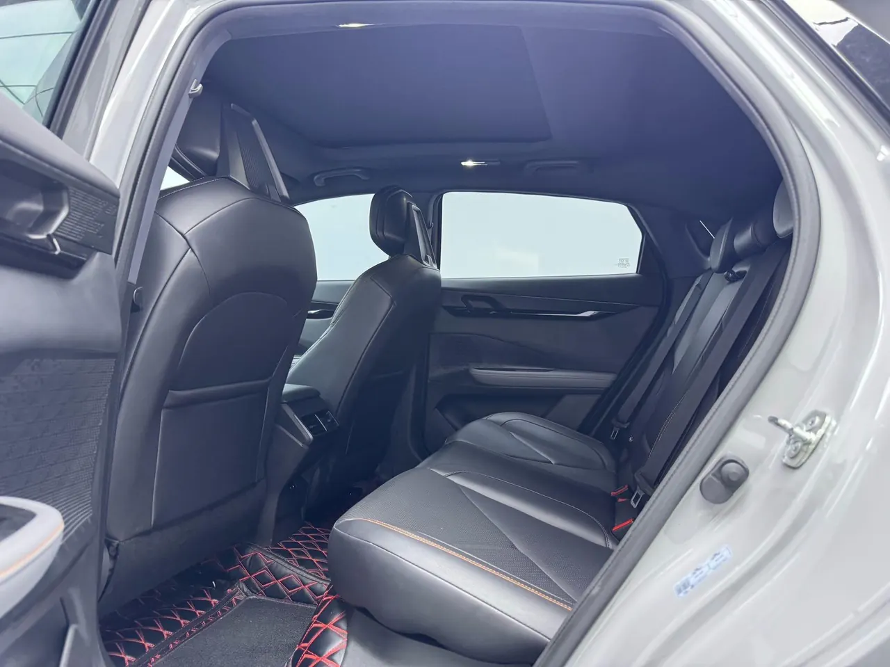 ChangAn 2022 UNI-V 1.5T honorable automatic gear 5