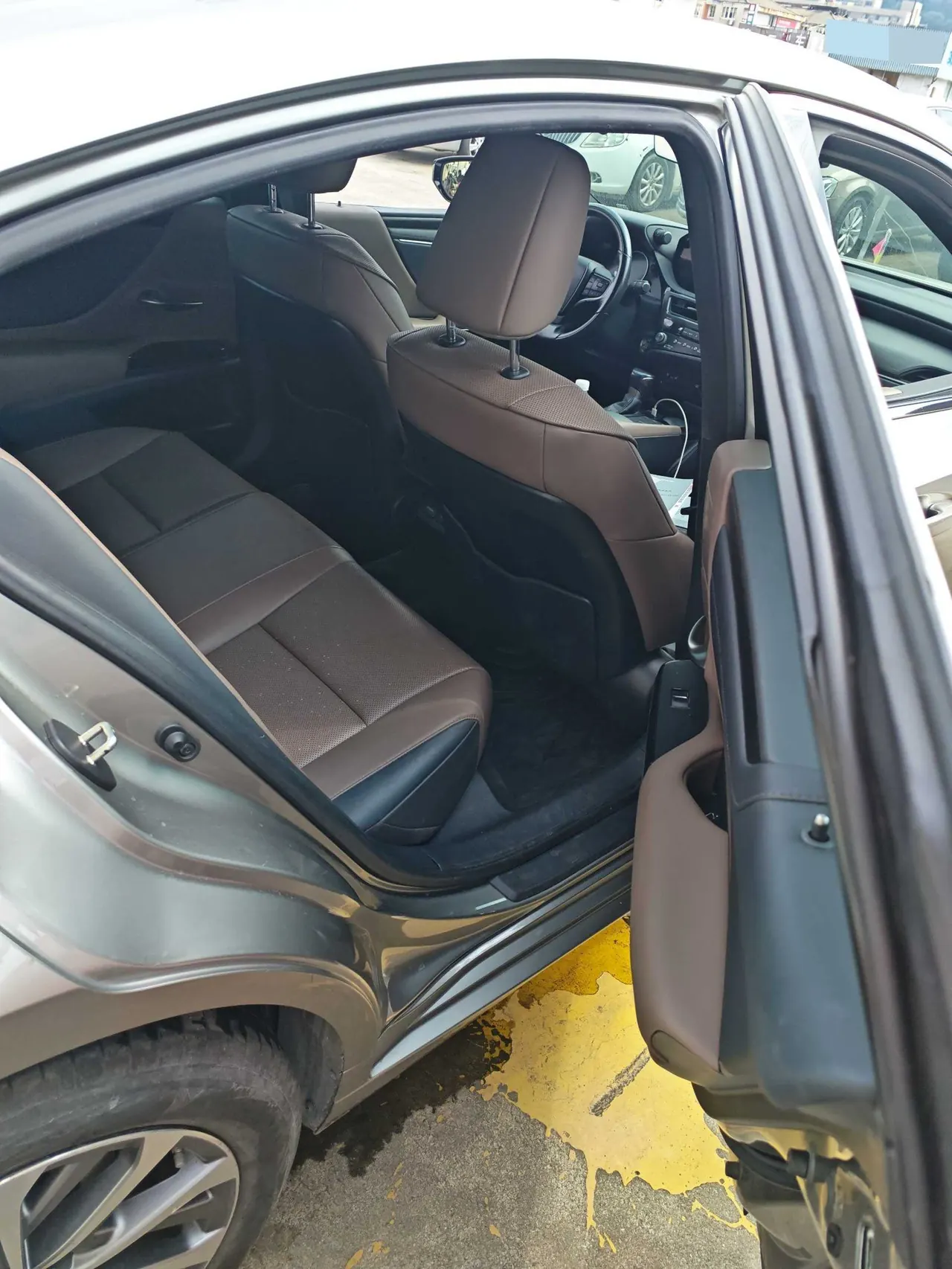 Lexus ES (Imported) 2022 ES200 2.0 Stepless Deluxe Edition Automatic Gear 6