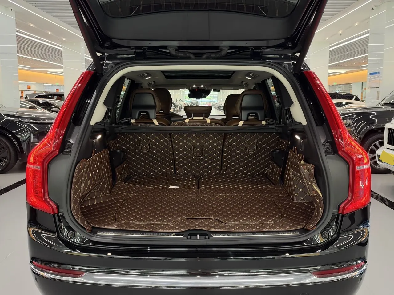 Volvo XC90 (Imported) 2020 XC90 2.0T T6 Zhiyi Deluxe Edition 7-seat (Modified) Automatic Gear 11