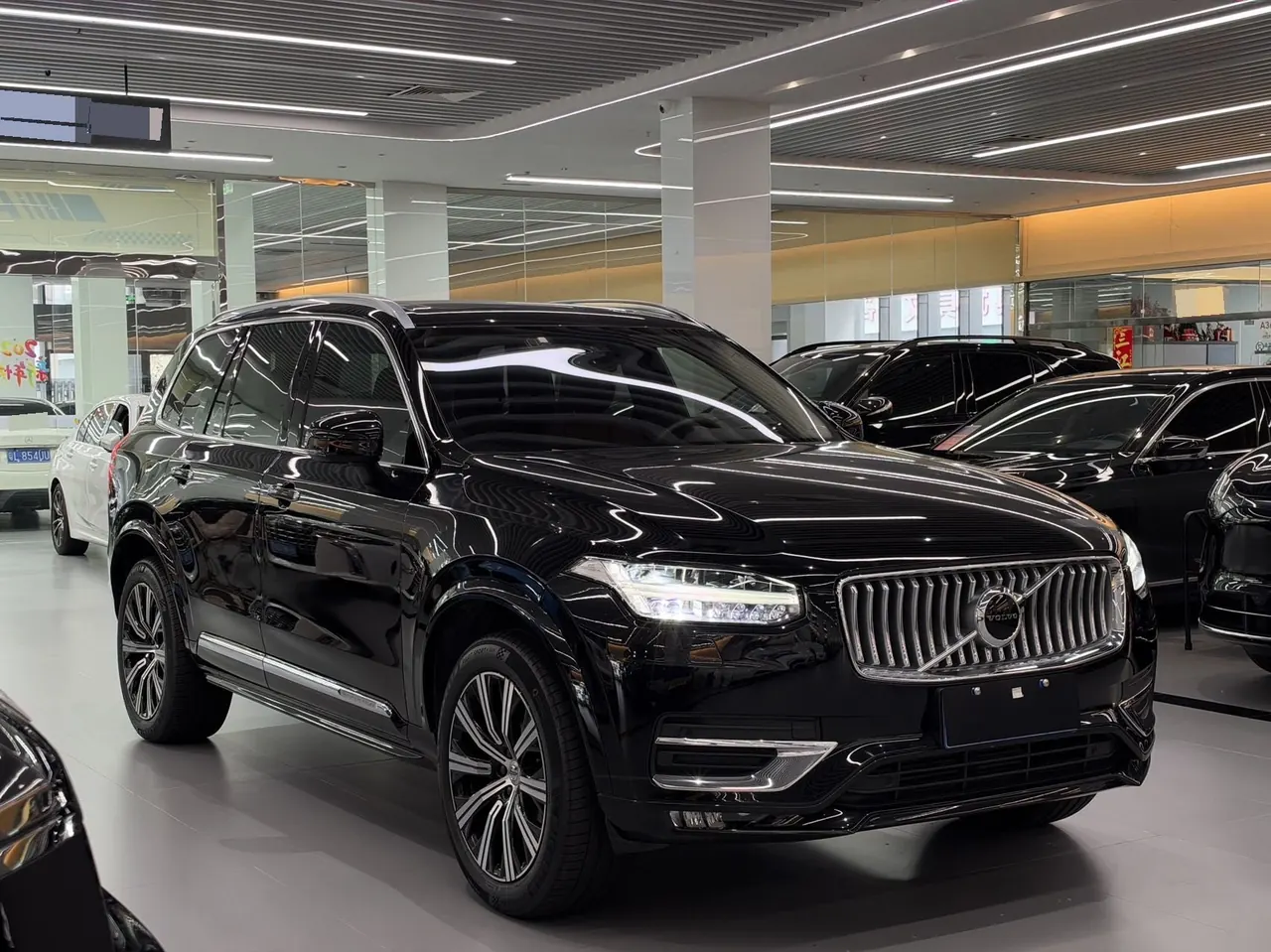 Volvo XC90 (Imported) 2020 XC90 2.0T T6 Zhiyi Deluxe Edition 7-seat (Modified) Automatic Gear 2