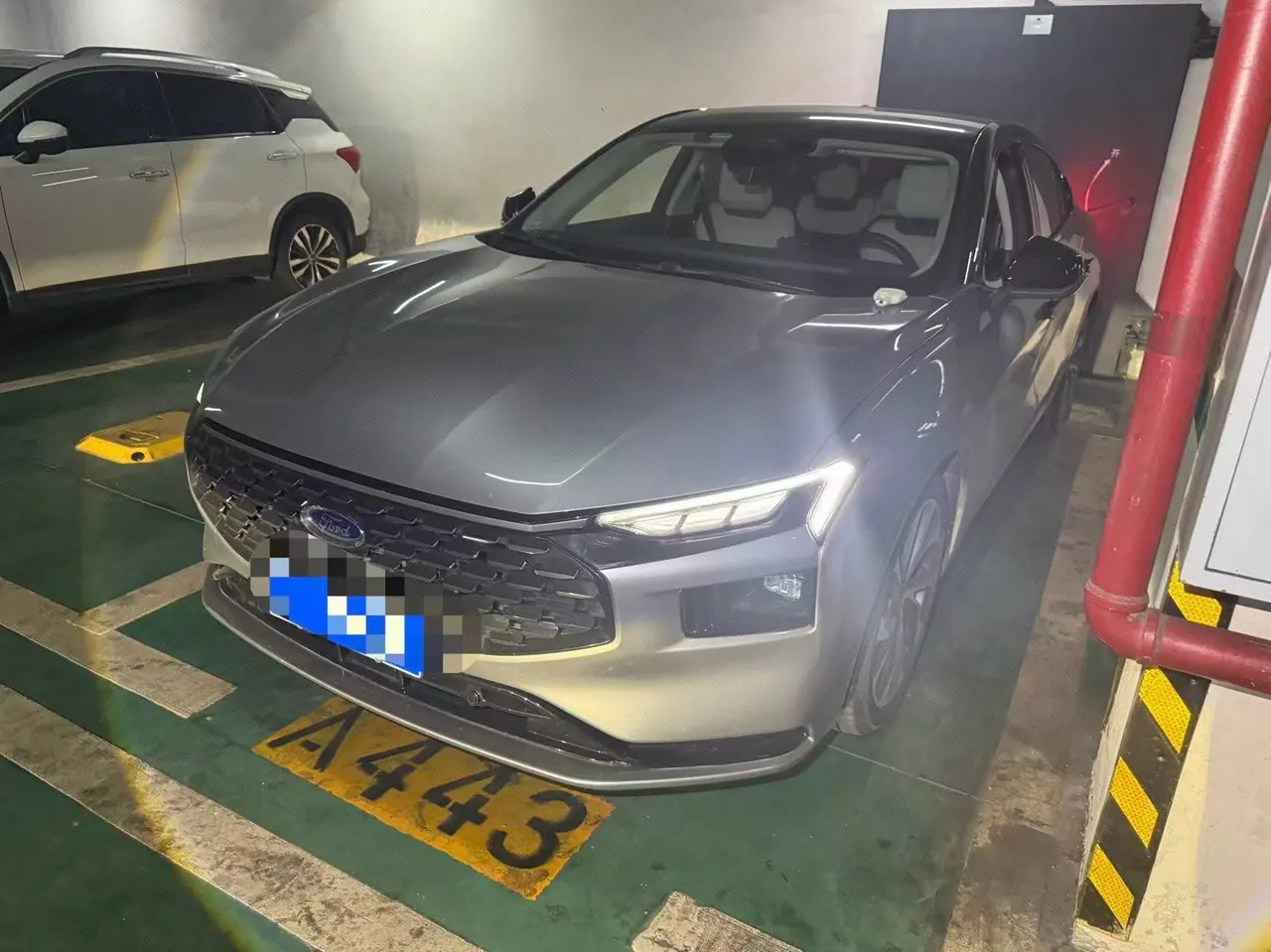 Открыть галерею: Ford 2022 Mondeo 2.0T EcoBoost 245 Extreme (Modified) Automatic Gear