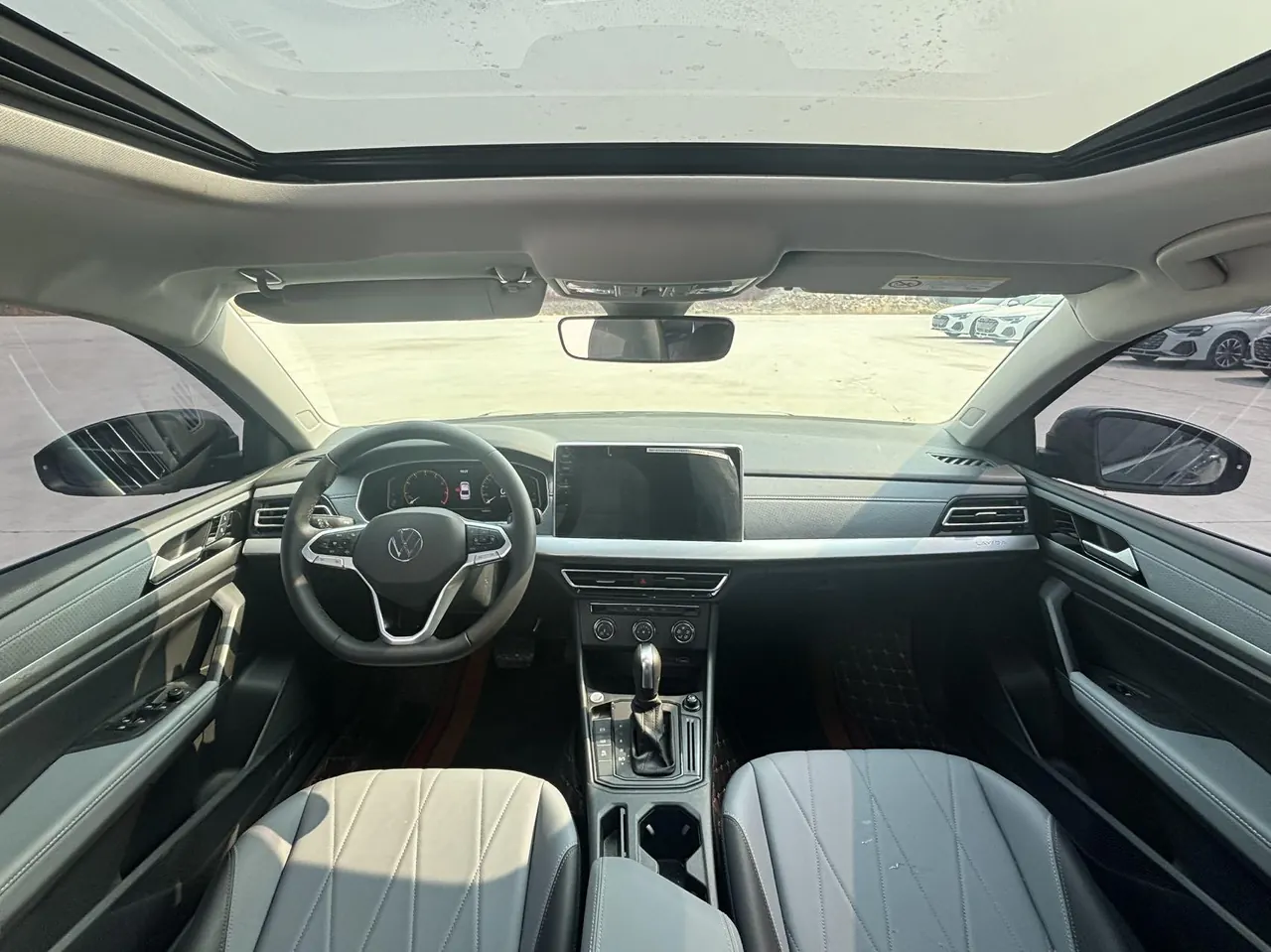 Volkswagen 2024 LaVida 1.5 Star 5 Million Edition Automatic Gear 8