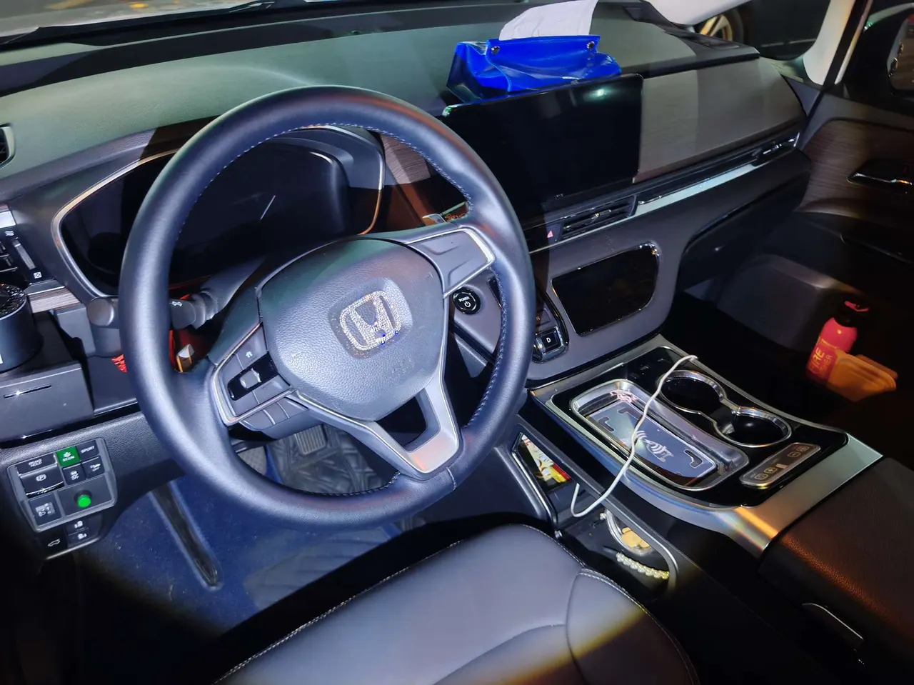 Honda 2024 Odyssey Hybrid 2.0 Stepless Sharp and Pleasant Edition Automatic Gear 7