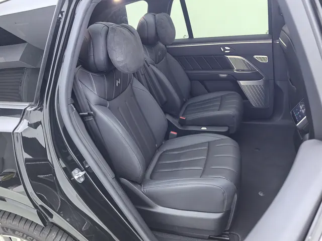 ONVO 2025 L90 Ultra Six‑Seater Automatic 7