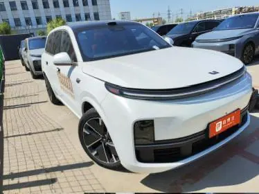Li 2025 L9 Ultra Smart Refresh Edition Automatic Transmission 2