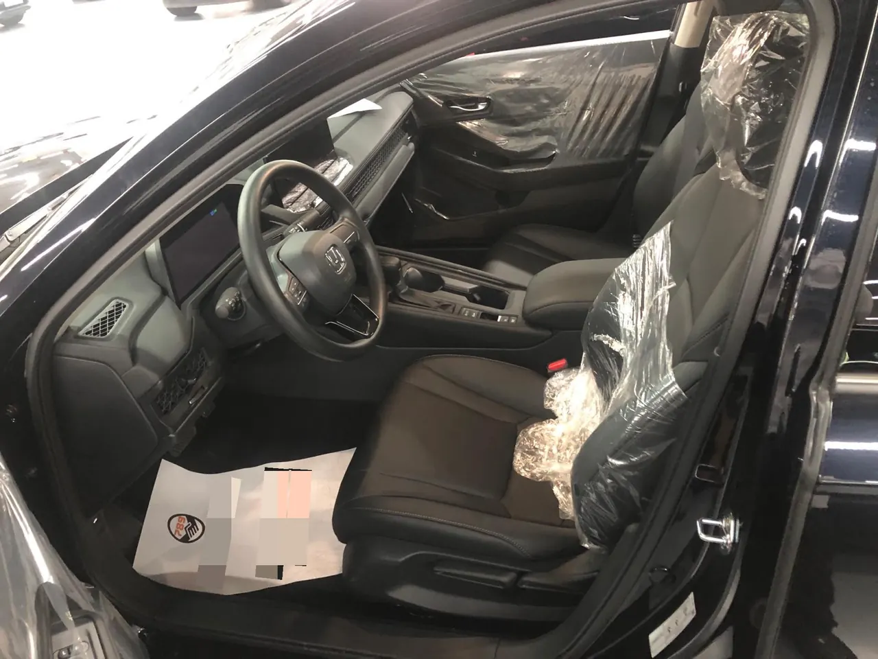 Honda 2025 11th Generation Accord 1.5T Stepless 260TURBO Sports Series Comfort Edition Automatic Gear 3