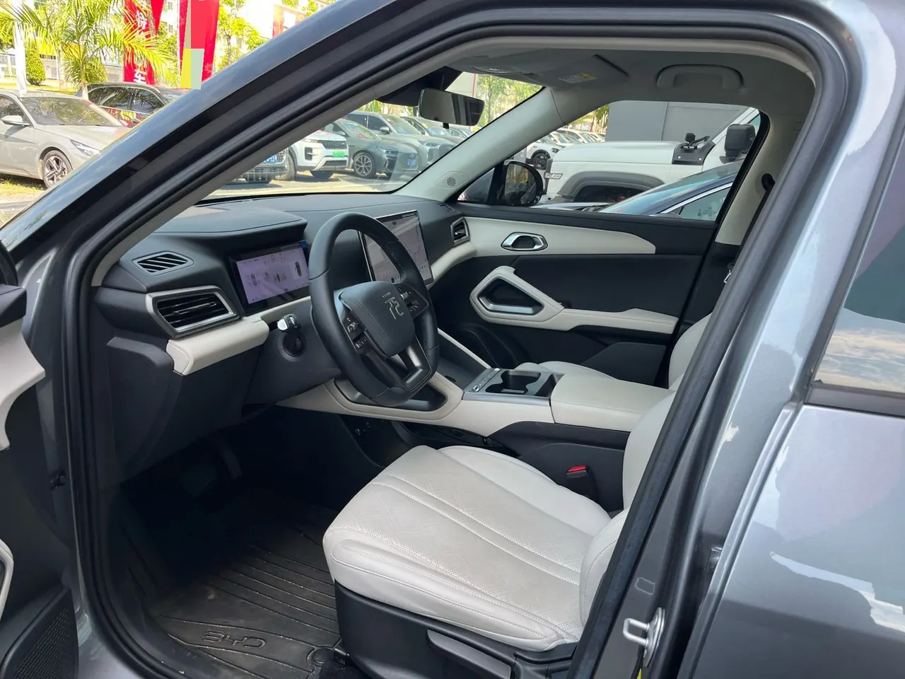 BYD 2025 Yuan UP Smart Driving 401KM Vital Automatic Gear 2