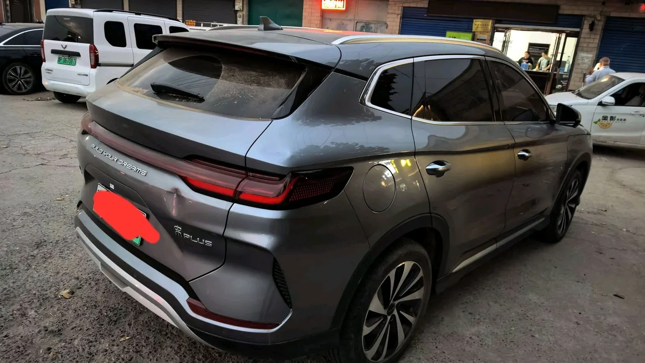 BYD 2023 Song PLUS DM-i 1.5 Stepless Champion Edition 110KM Flagship PLUS Automatic Gear 3