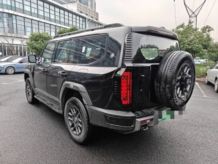 Vertical and horizontal 2025 G700 CDM-O 2.0T Wild Edition 5-seat automatic gear 9