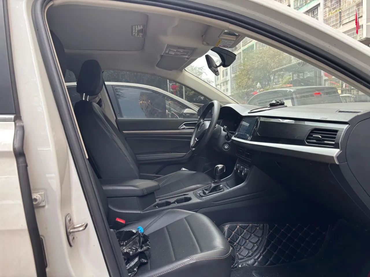 Volkswagen 2022 Lavida 1.5 Comfort Edition Automatic Gear 8