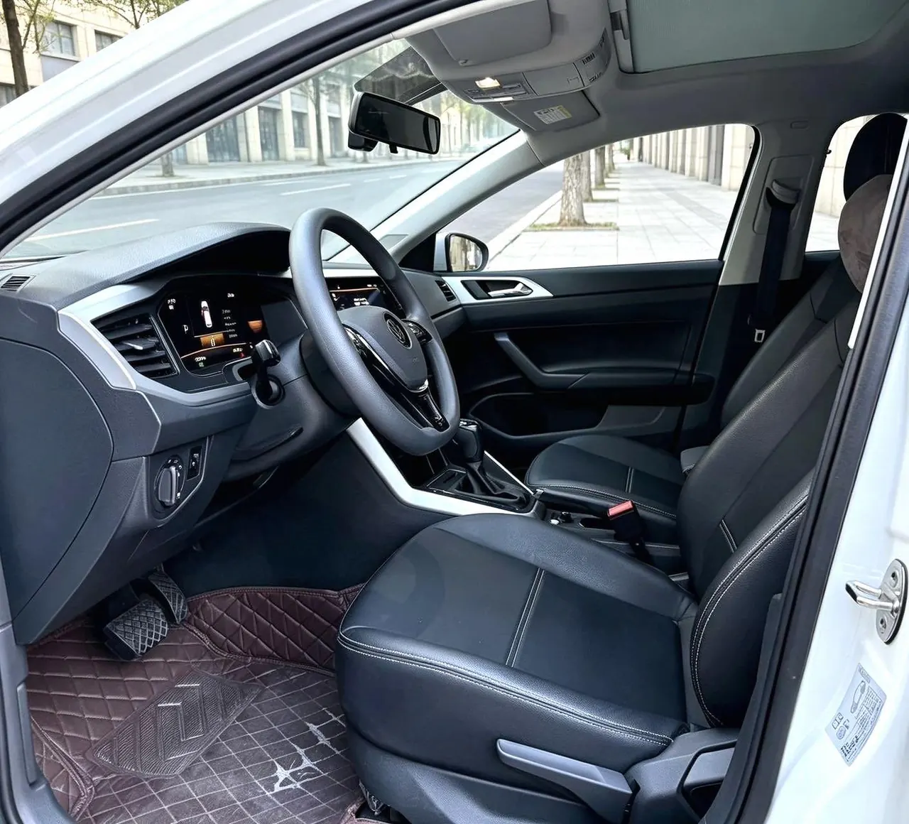 Volkswagen 2023 POLO Plus 1.5 Panoramic Music Edition (Modified) Automatic Gear 4