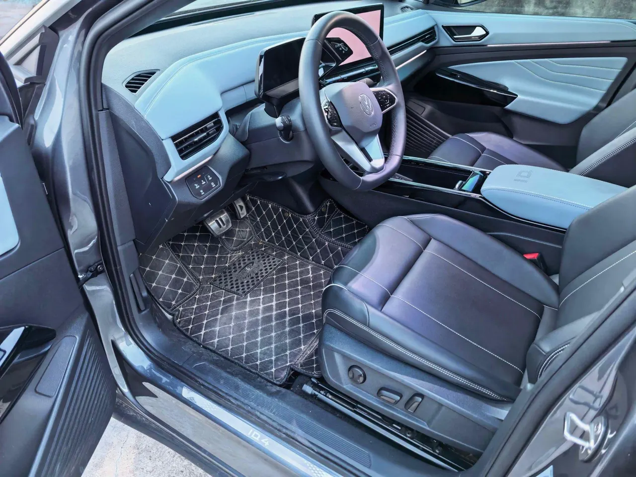Volkswagen 2024 ID. 4 x Pure Smart Edition, Automatic Transmission 3