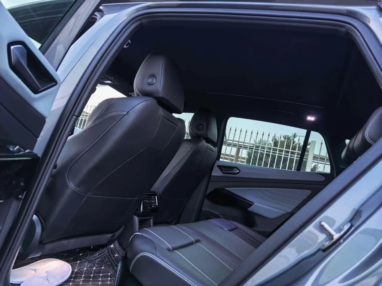 Volkswagen 2024 ID. 4 x Pure Smart Edition, Automatic Transmission 4