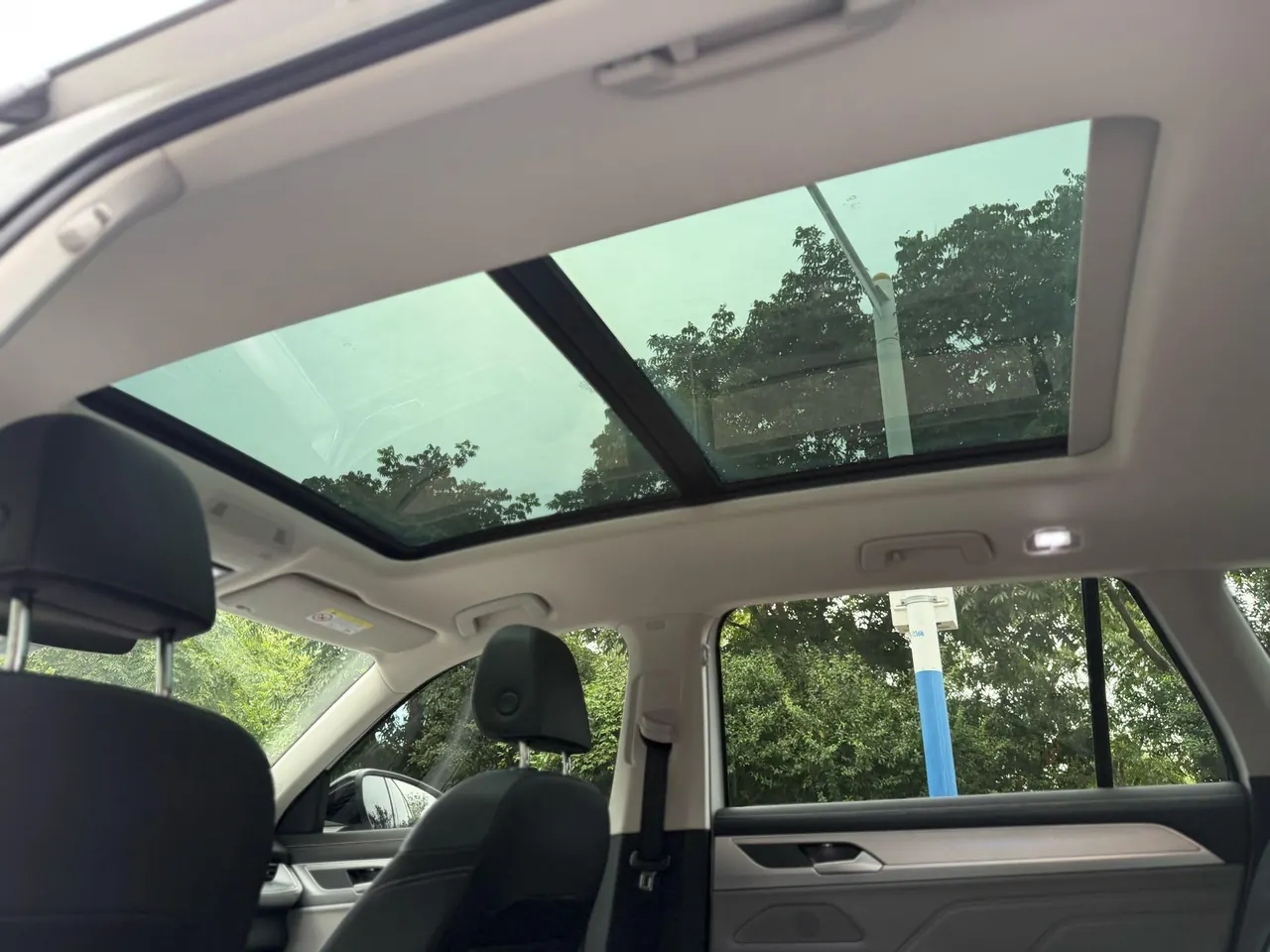 Volkswagen 2024 model tour R-Line 2.0TSI 380TSI four-wheel drive parade version automatic gear 6