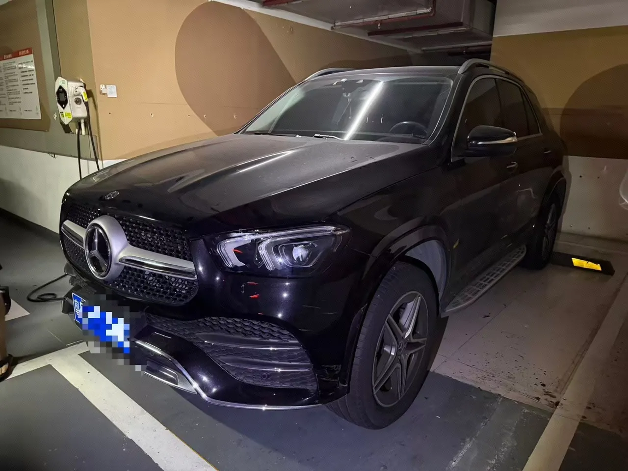 Открыть галерею: Mercedes Benz GLE (Imported) 2020 GLE 350 4MATIC 2.0T Fashion Automatic Gear