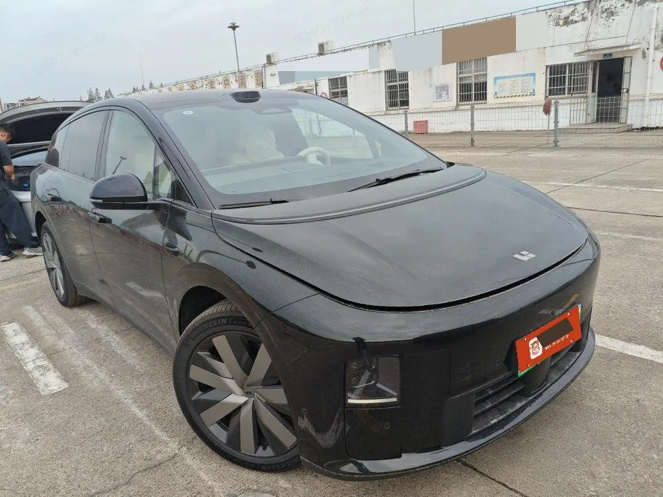 Li 2025 i6 four-wheel drive basic automatic transmission 2