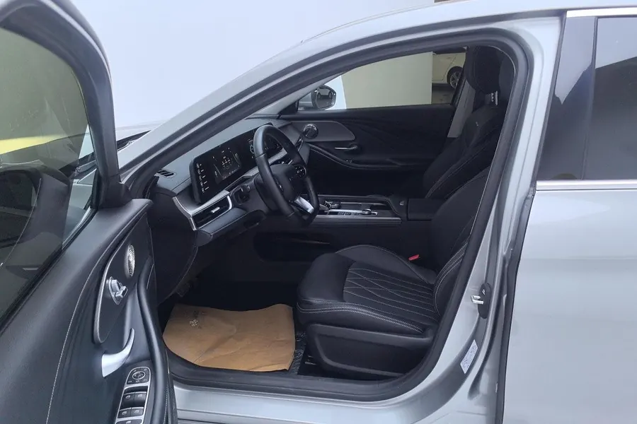 Chery 2025 Erez 8 1.6T Excellent Automatic Gear 5