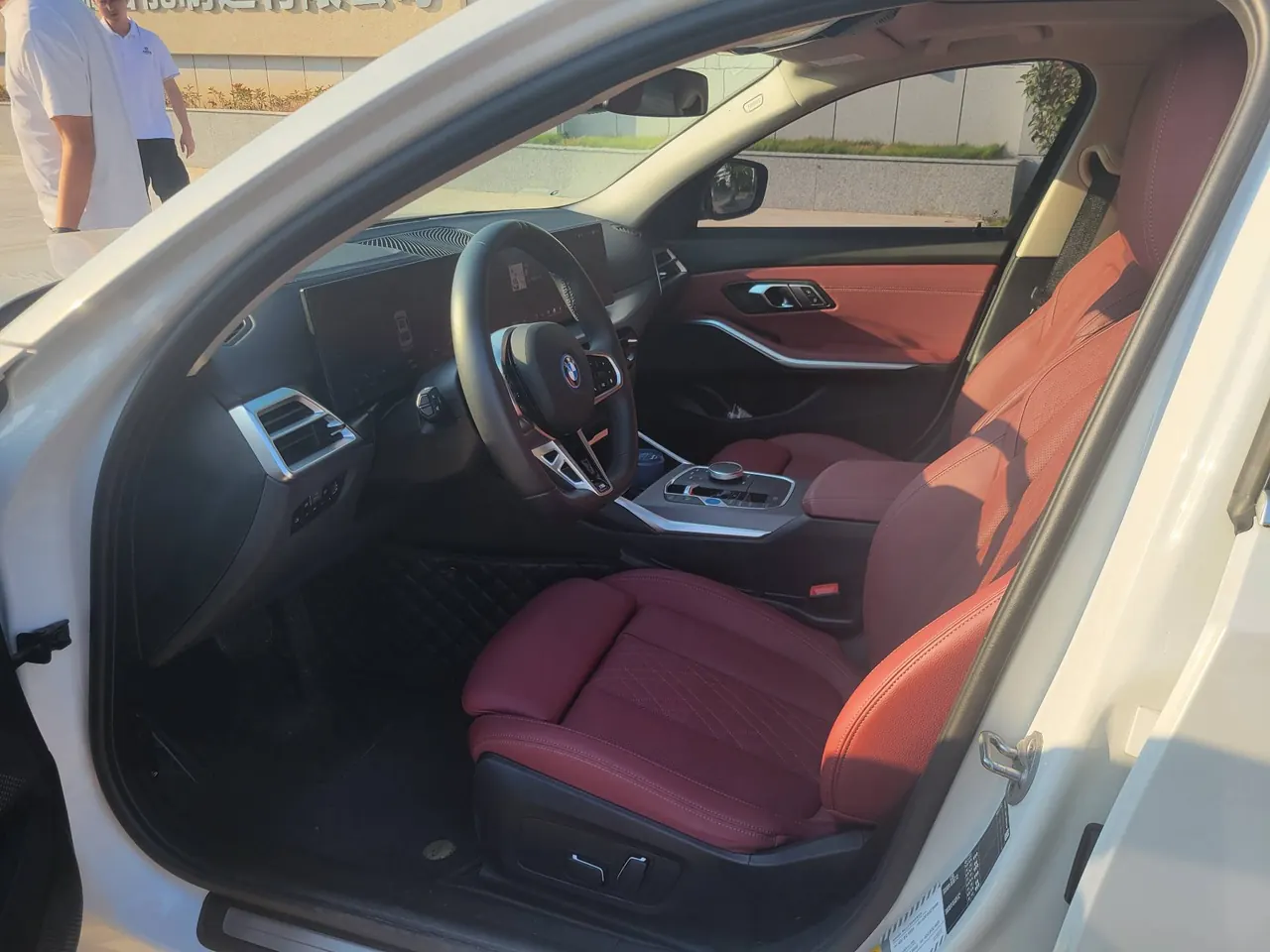 BMW 2025 i3 eDrive 35 L automatic gear 4