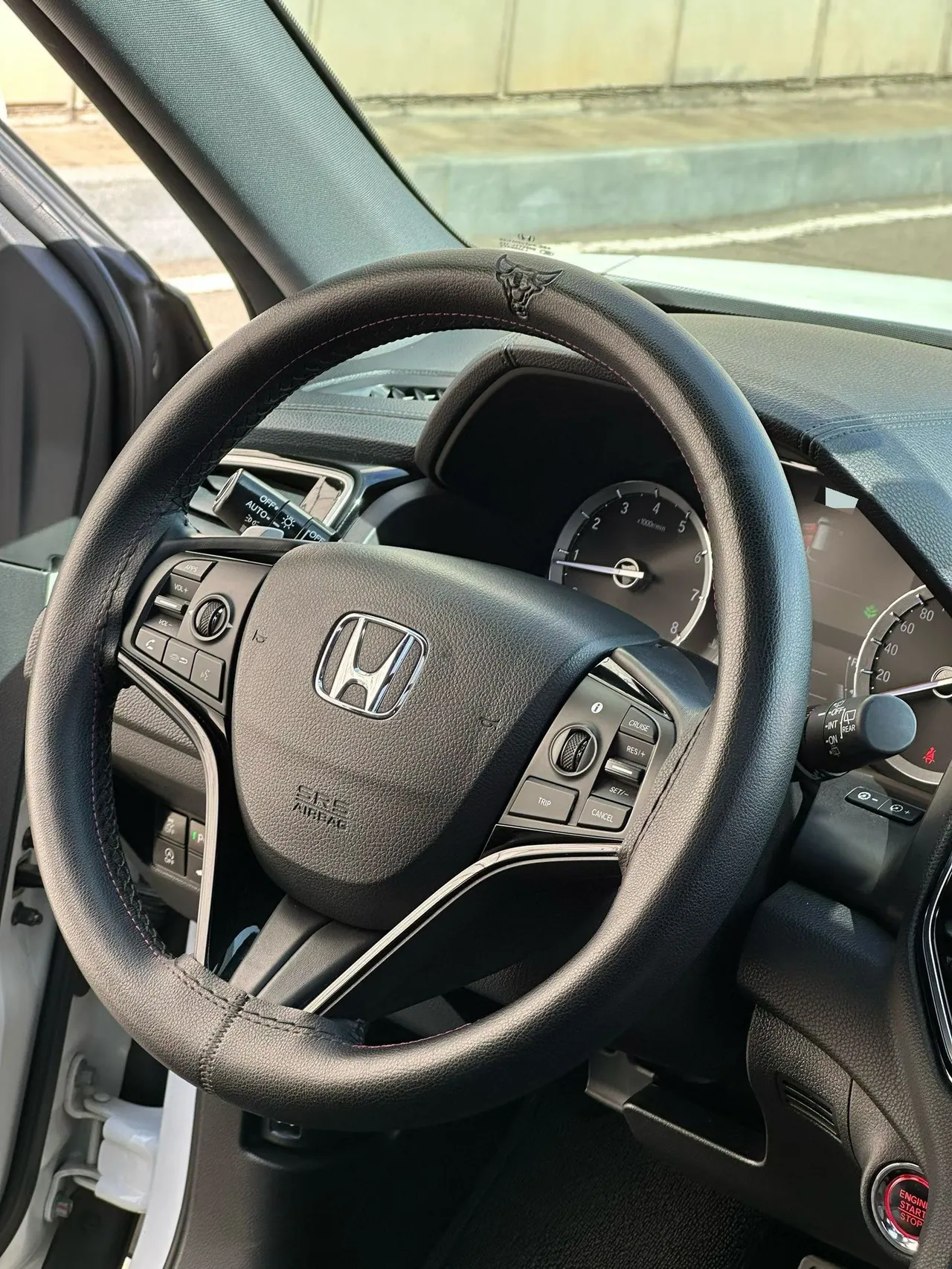 Honda 2020 UR-V 2.0T 370TURBO two-drive elegant version of automatic gear 5
